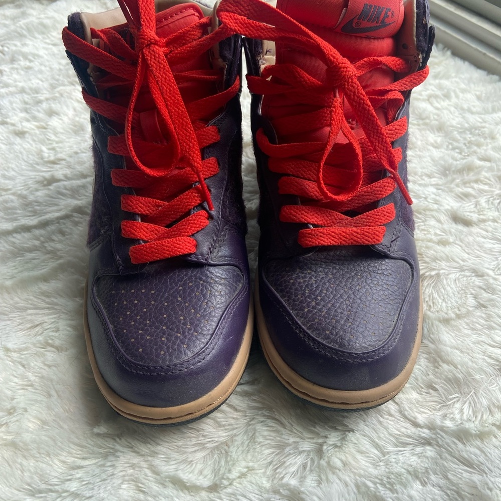 Dark purple / orange SB Nike Dunks - Picture 2 of 6